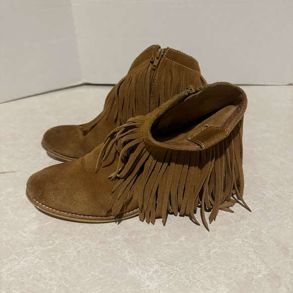 Women’s fringe bootie - Picture 3 of 8